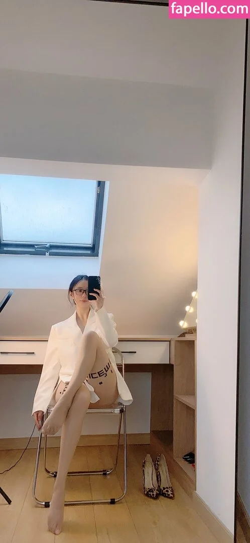 QiaoniuTT Onlyfans Photo Gallery 