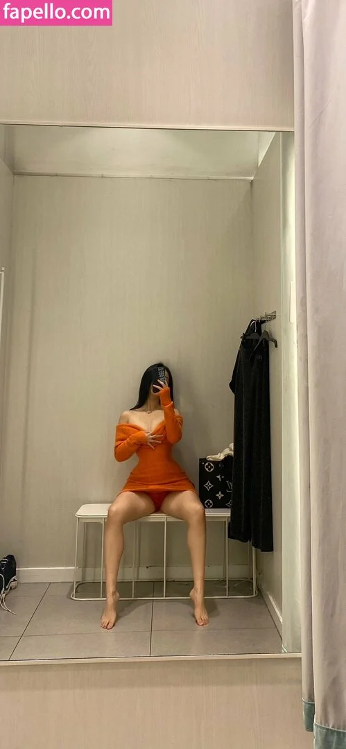 QiaoniuTT Onlyfans Photo Gallery 