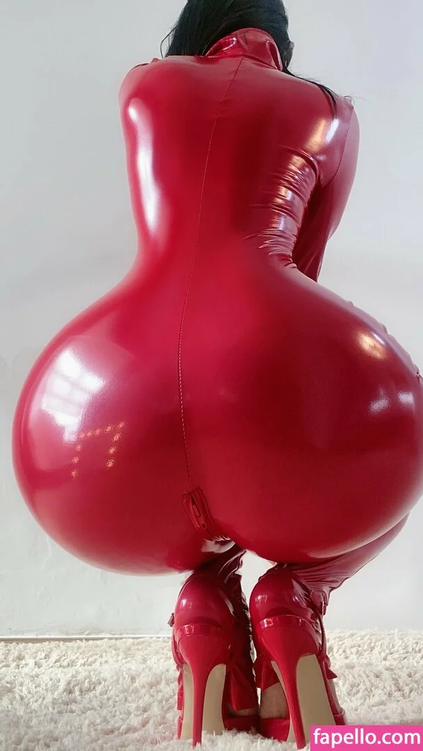 QiaoniuTT Onlyfans Photo Gallery 