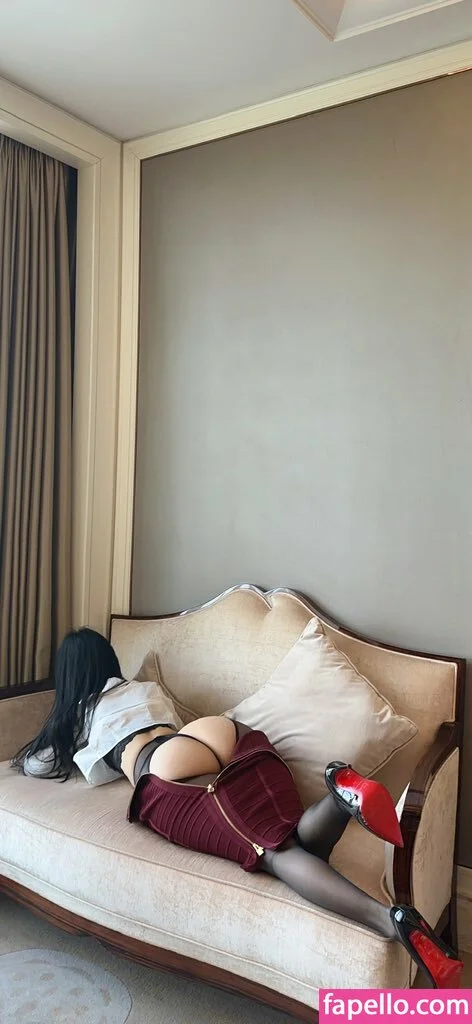 QiaoniuTT Onlyfans Photo Gallery 