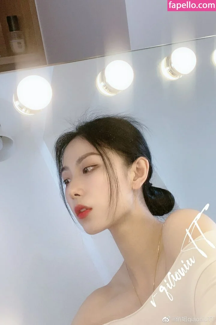 QiaoniuTT Onlyfans Photo Gallery 
