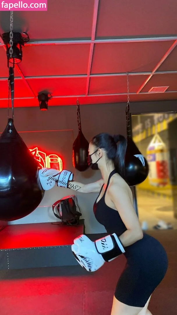 QiaoniuTT Onlyfans Photo Gallery 