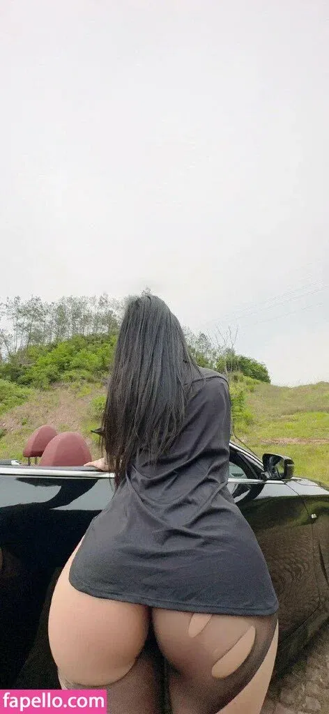 QiaoniuTT Onlyfans Photo Gallery 