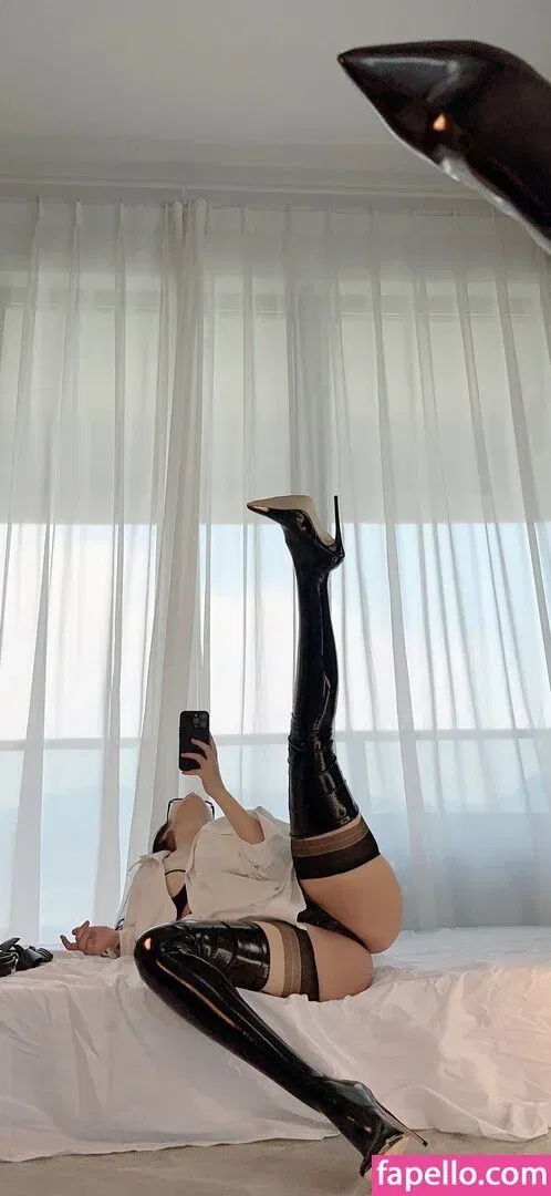 QiaoniuTT Onlyfans Photo Gallery 