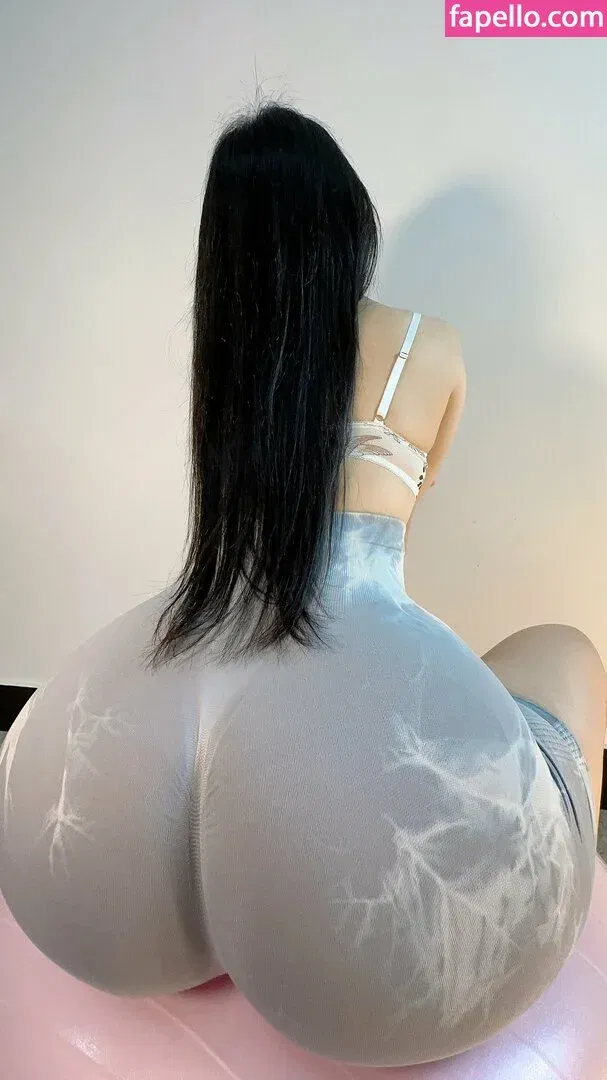 QiaoniuTT Onlyfans Photo Gallery 