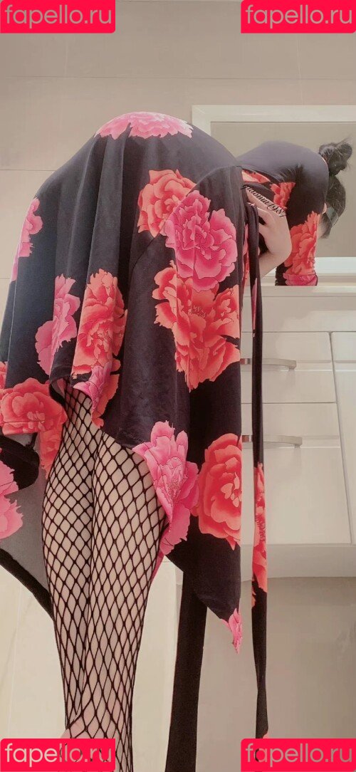 QiaoniuTT Onlyfans Photo Gallery 