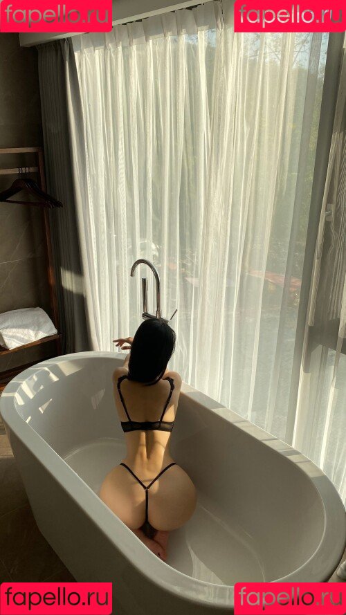 QiaoniuTT Onlyfans Photo Gallery 