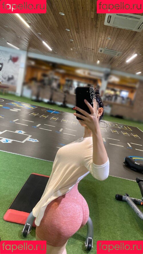 QiaoniuTT Onlyfans Photo Gallery 