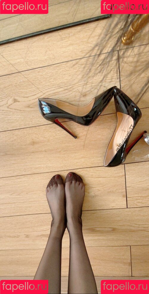 QiaoniuTT Onlyfans Photo Gallery 