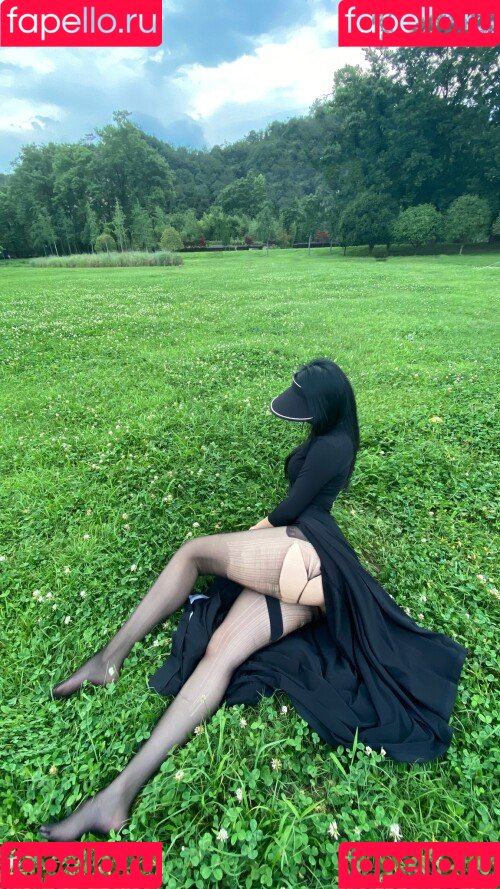 QiaoniuTT Onlyfans Photo Gallery 