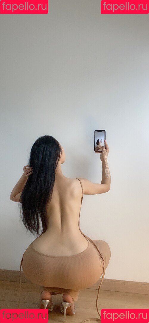 QiaoniuTT Onlyfans Photo Gallery 