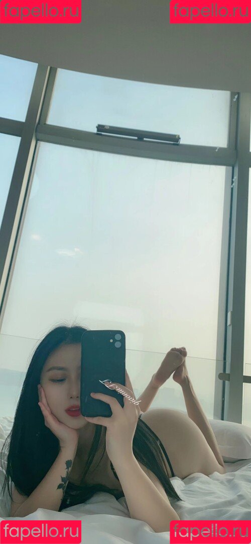 QiaoniuTT Onlyfans Photo Gallery 