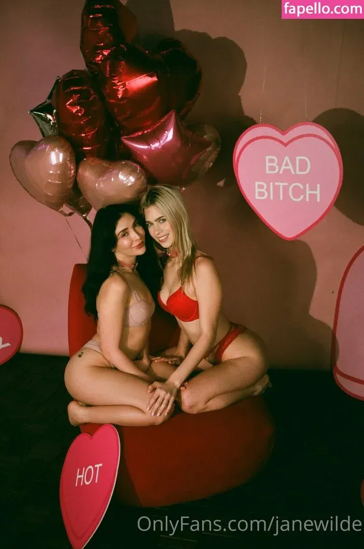 janewilde Onlyfans Photo Gallery 