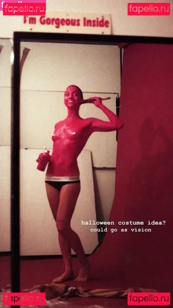 Violett Beane Onlyfans Photo Gallery 