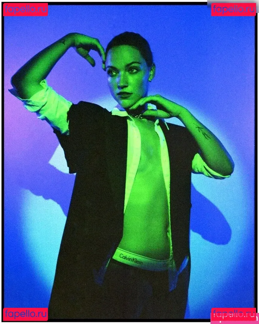 Violett Beane Onlyfans Photo Gallery 