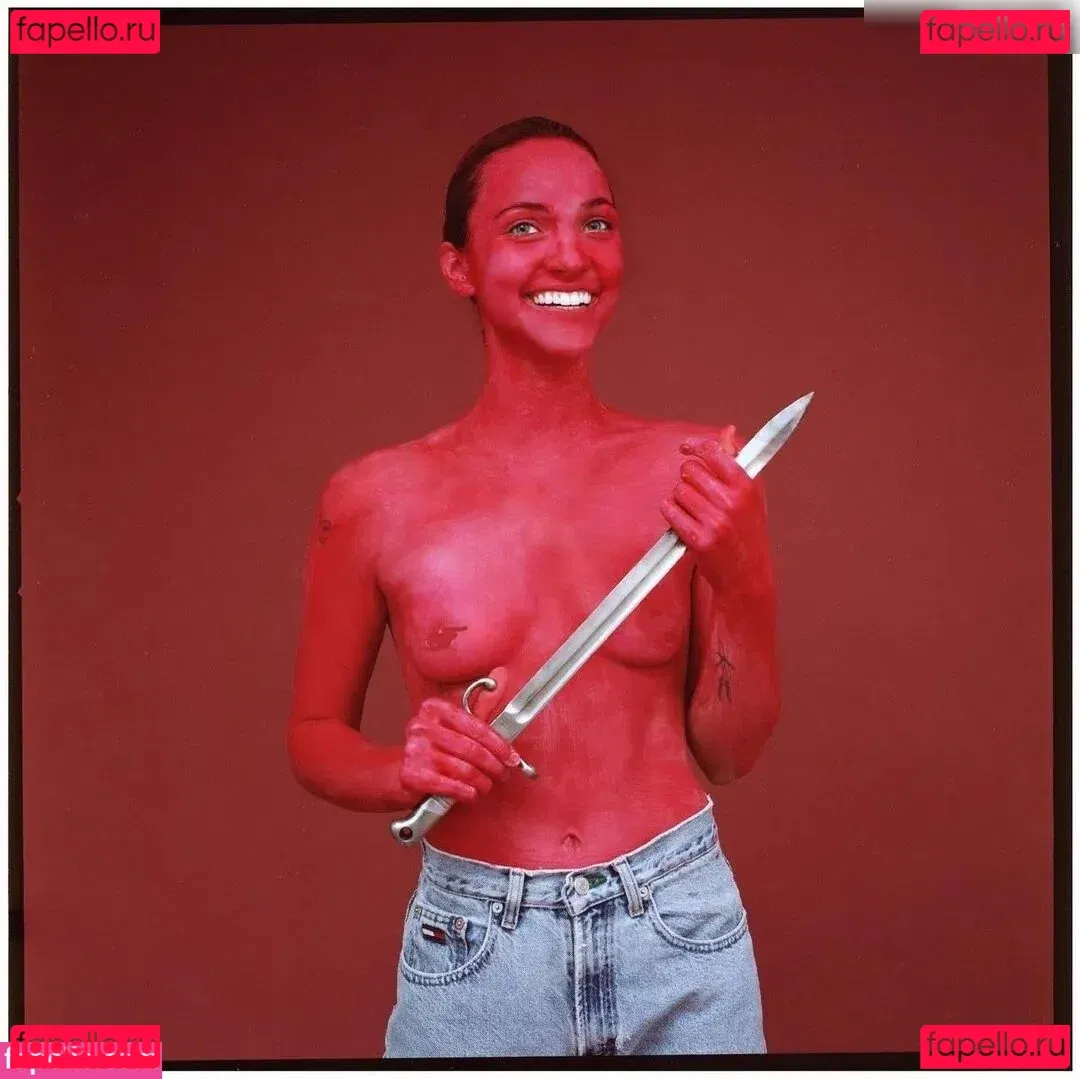 Violett Beane Onlyfans Photo Gallery 