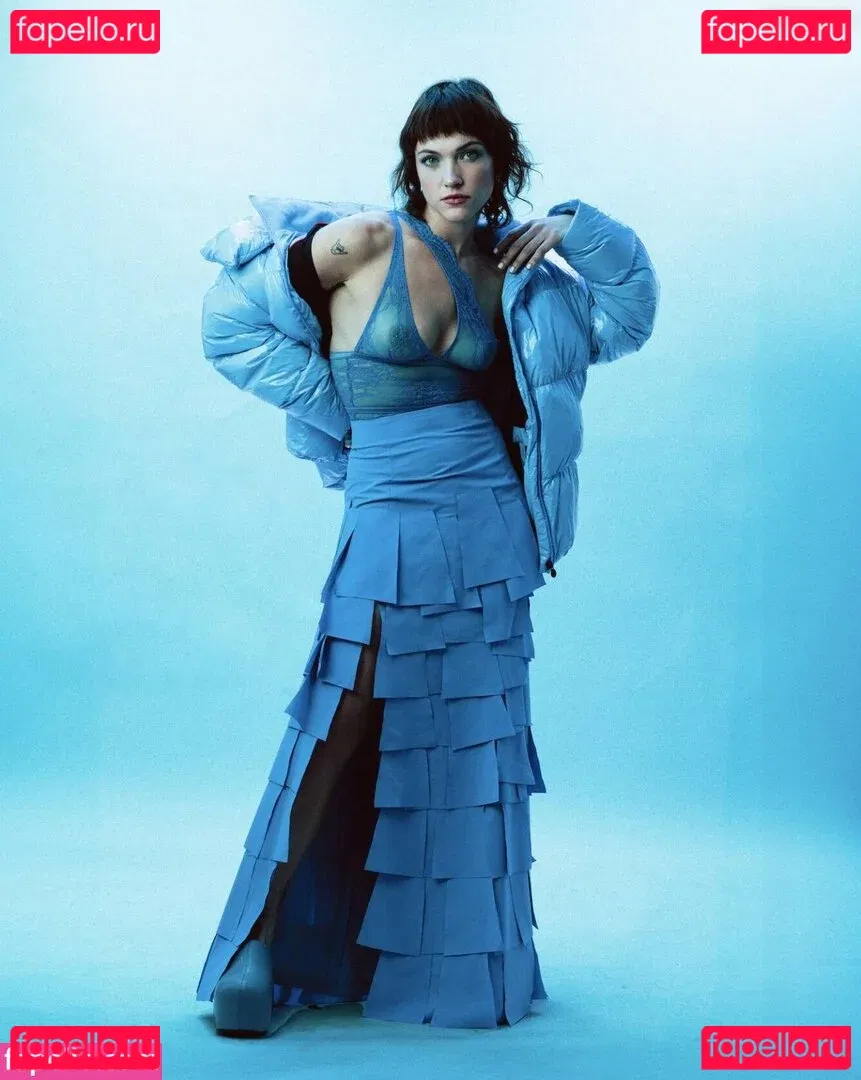 Violett Beane Onlyfans Photo Gallery 