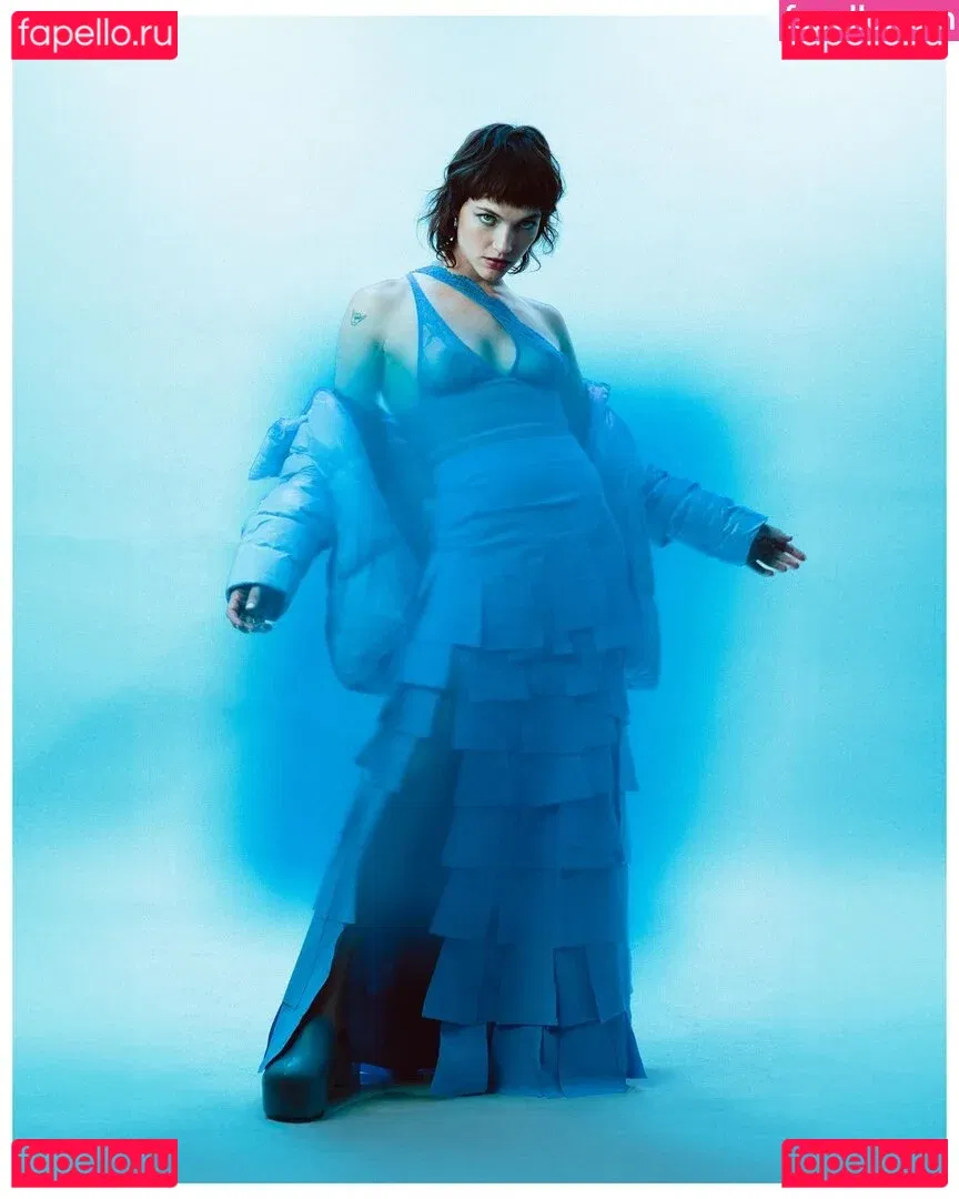 Violett Beane Onlyfans Photo Gallery 