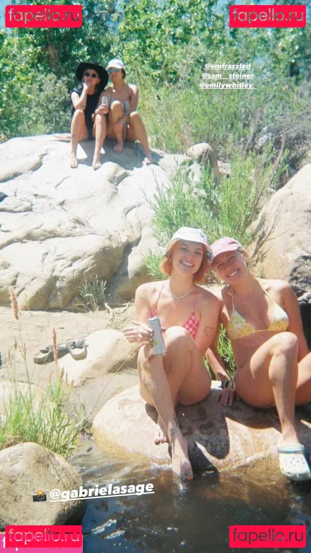 Violett Beane Onlyfans Photo Gallery 