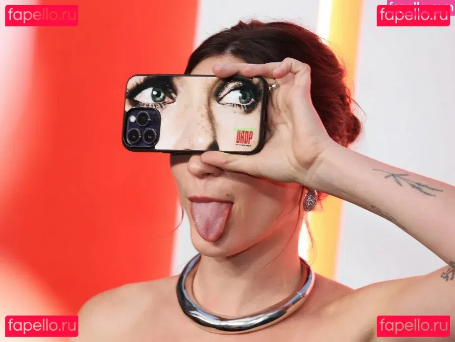 Violett Beane Onlyfans Photo Gallery 