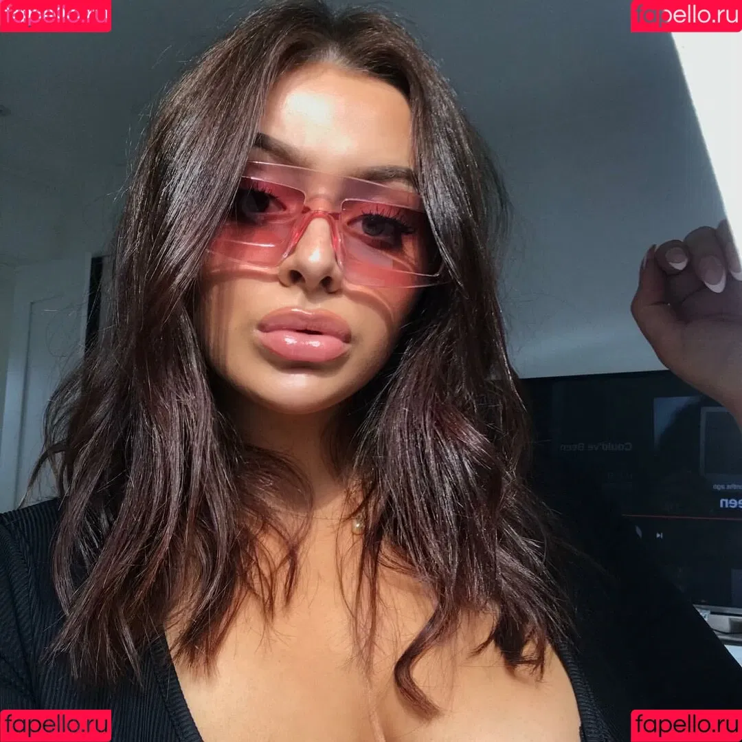 Eleanor Evans Onlyfans Photo Gallery 