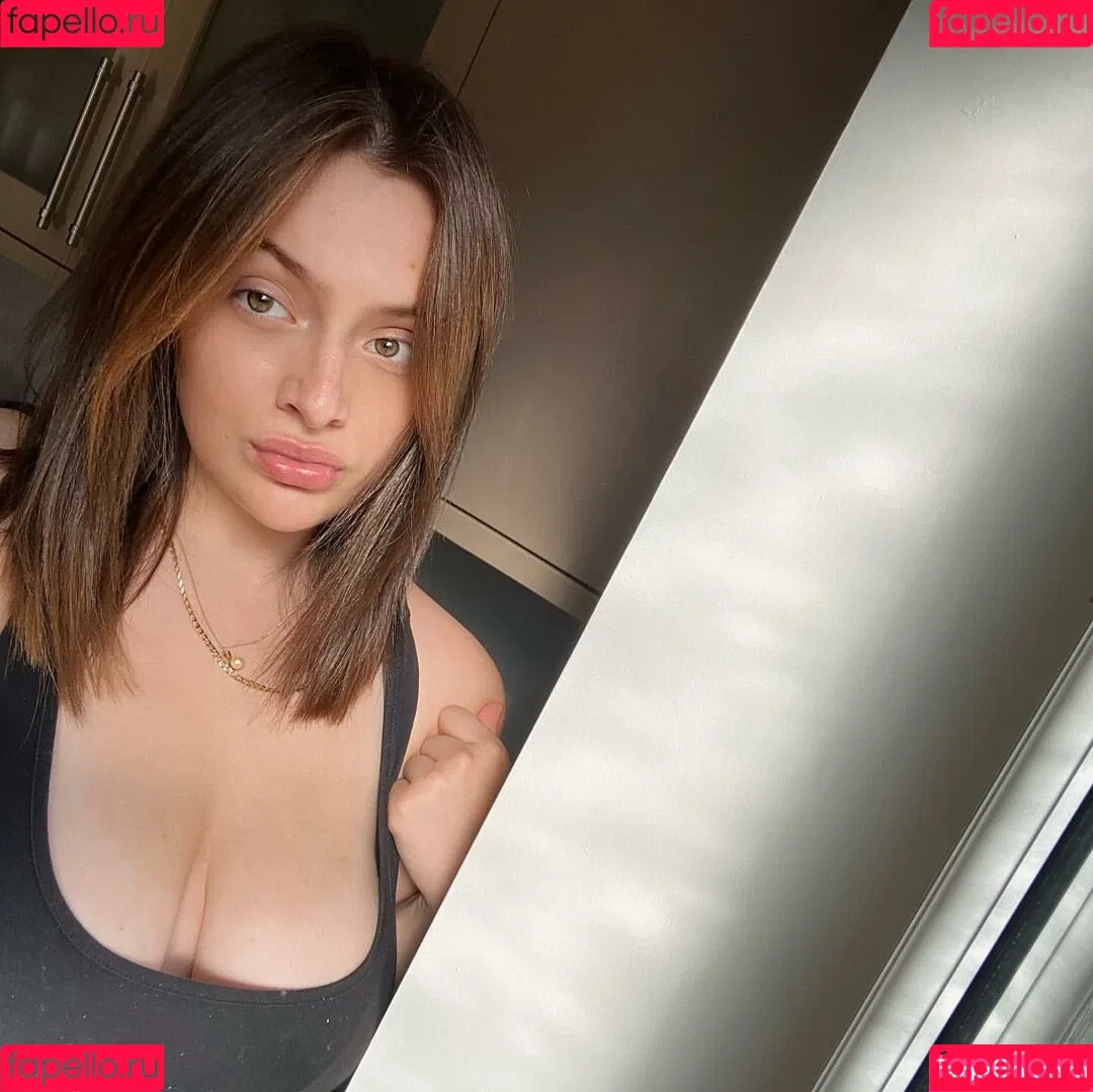 Eleanor Evans Onlyfans Photo Gallery 