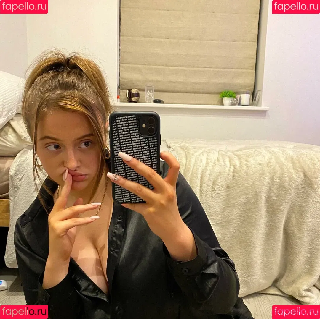 Eleanor Evans Onlyfans Photo Gallery 