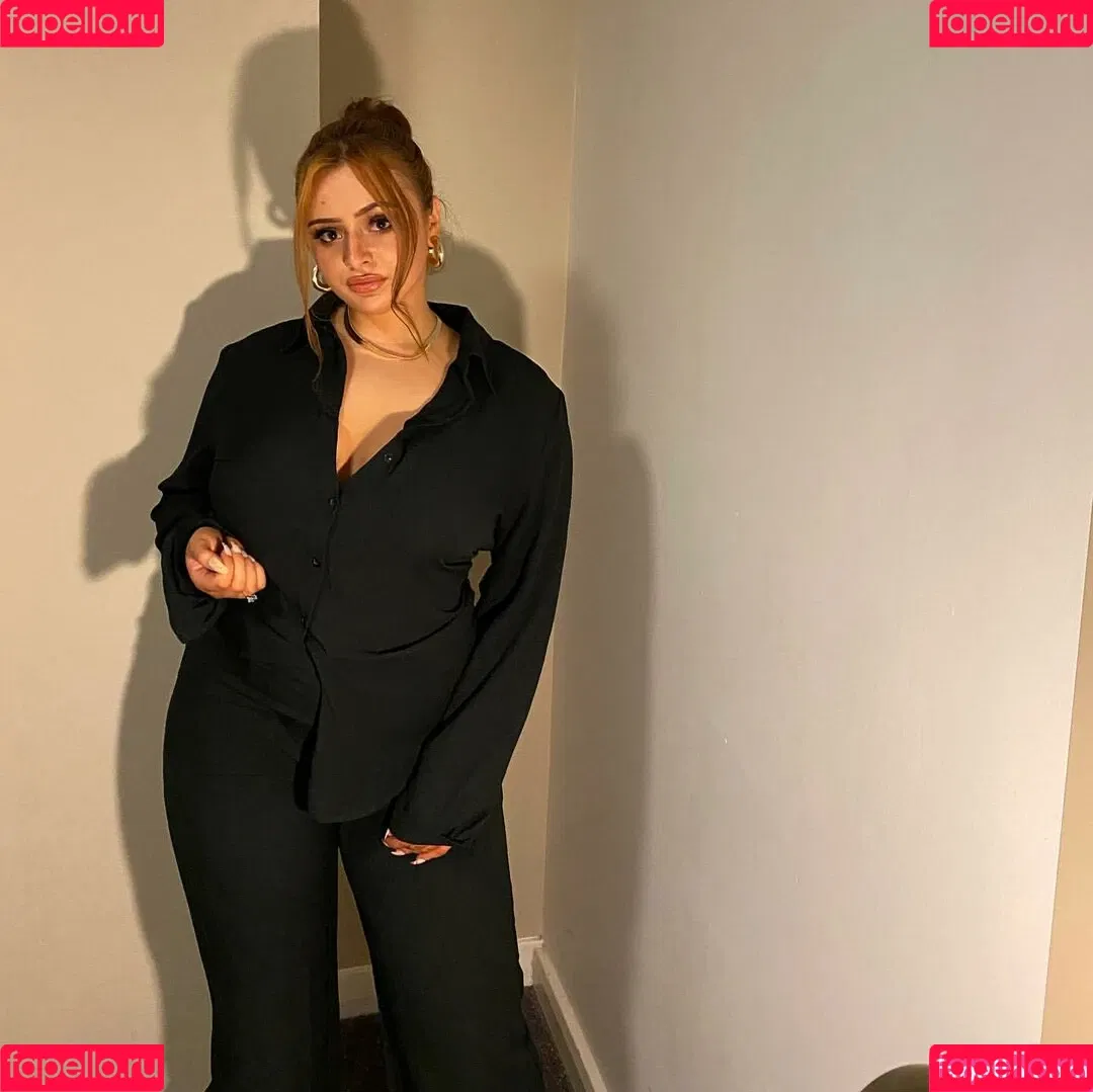 Eleanor Evans Onlyfans Photo Gallery 