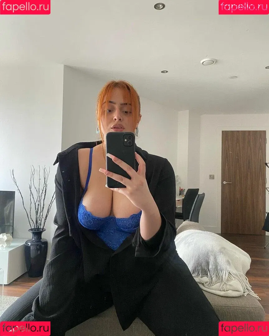 Eleanor Evans Onlyfans Photo Gallery 
