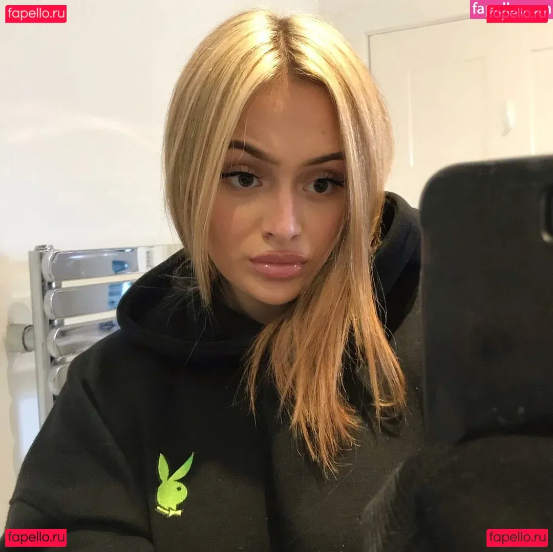 Eleanor Evans Onlyfans Photo Gallery 