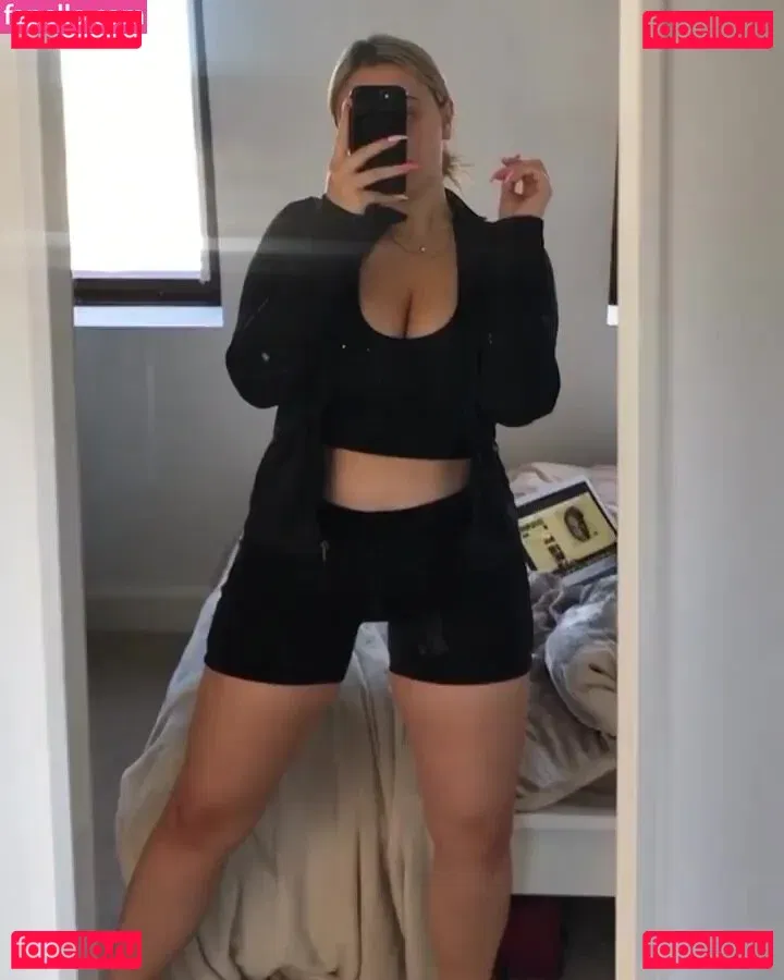 Eleanor Evans Onlyfans Photo Gallery 