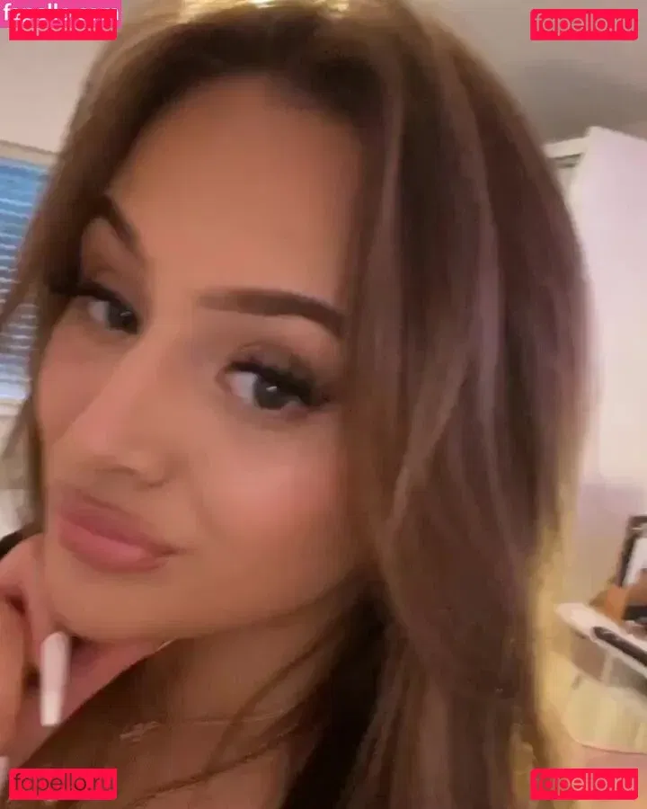 Eleanor Evans Onlyfans Photo Gallery 