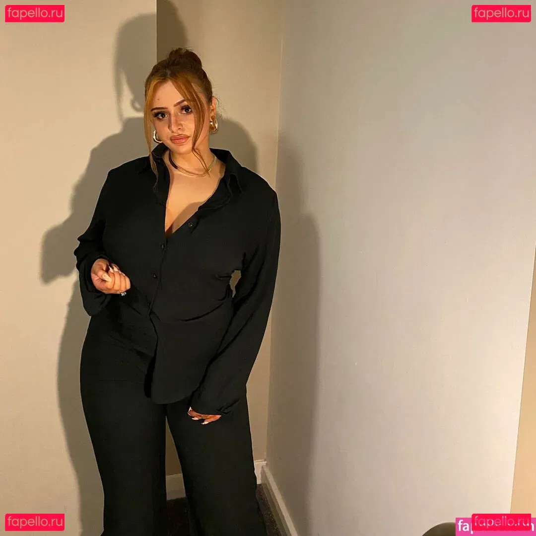 Eleanor Evans Onlyfans Photo Gallery 