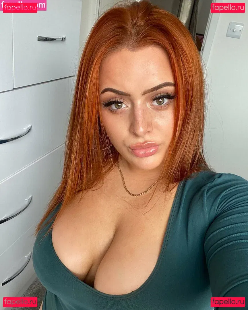 Eleanor Evans Onlyfans Photo Gallery 