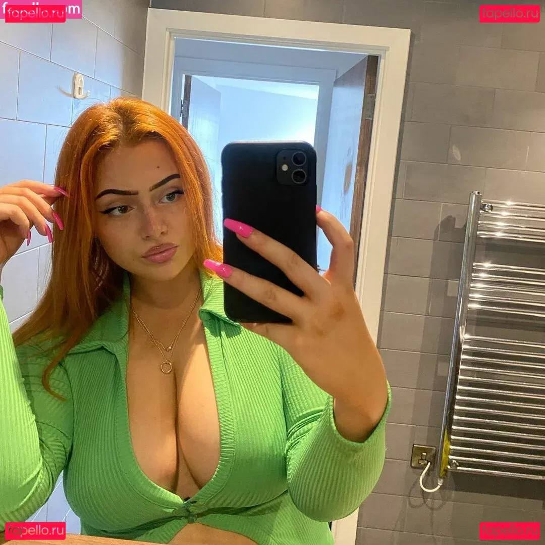 Eleanor Evans Onlyfans Photo Gallery 