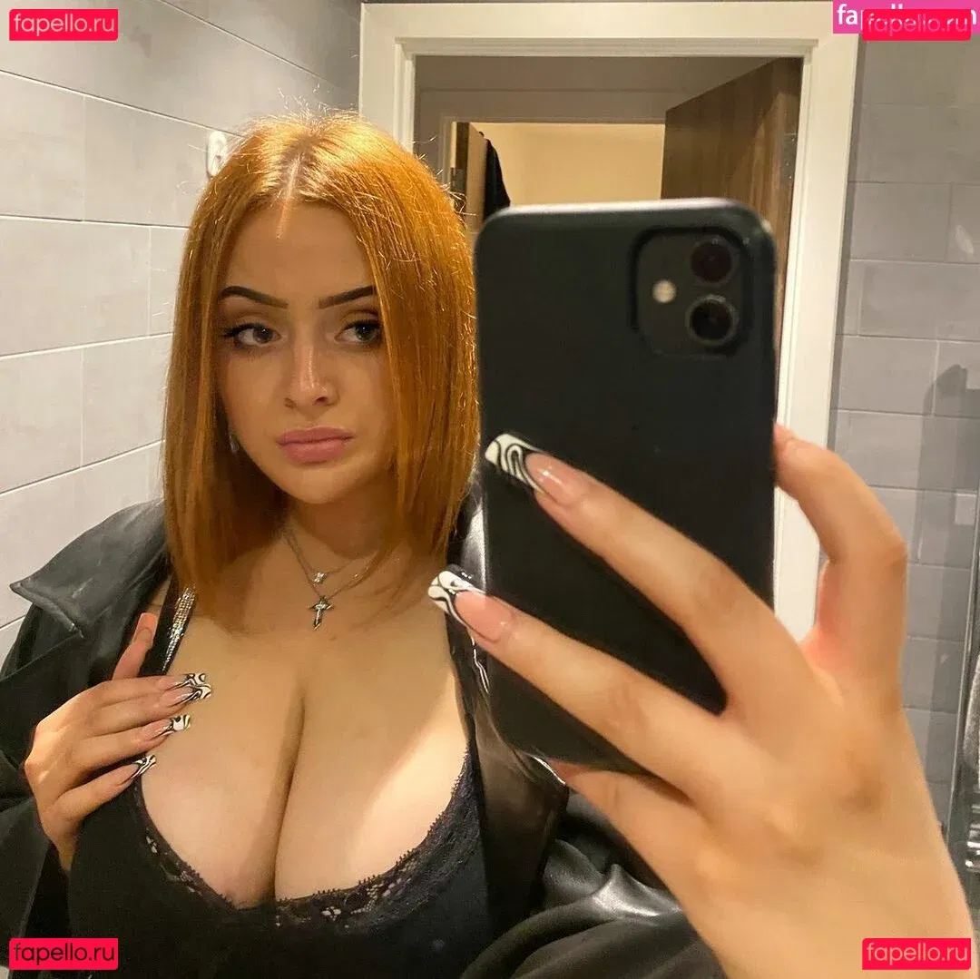 Eleanor Evans Onlyfans Photo Gallery 