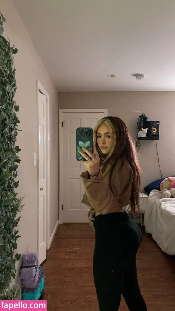 Demisux Onlyfans Photo Gallery 