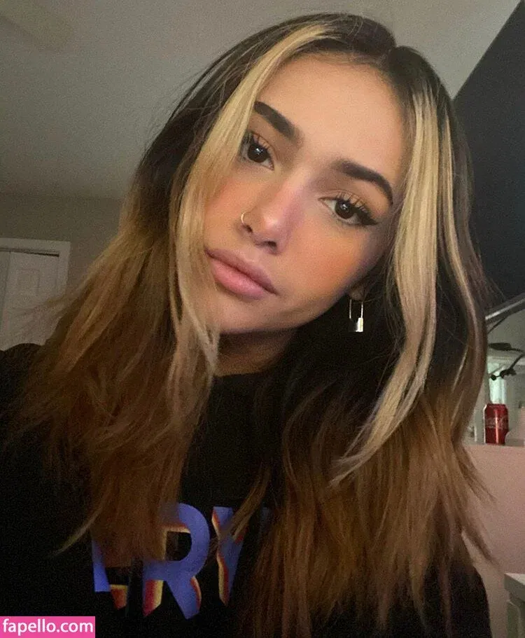 Demisux Onlyfans Photo Gallery 