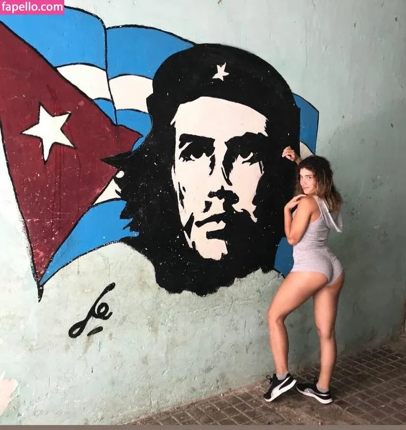 Meliaare Onlyfans Photo Gallery 