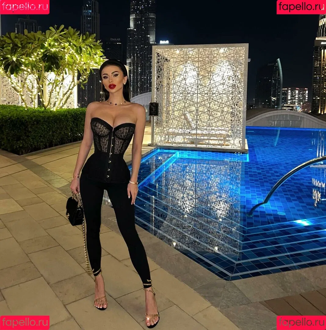 Lucrezia De Lellis Onlyfans Photo Gallery 