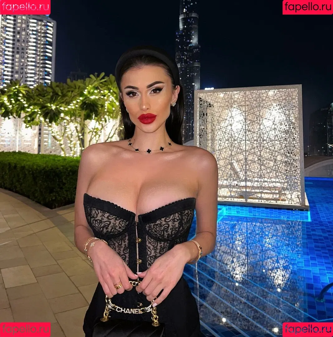 Lucrezia De Lellis Onlyfans Photo Gallery 