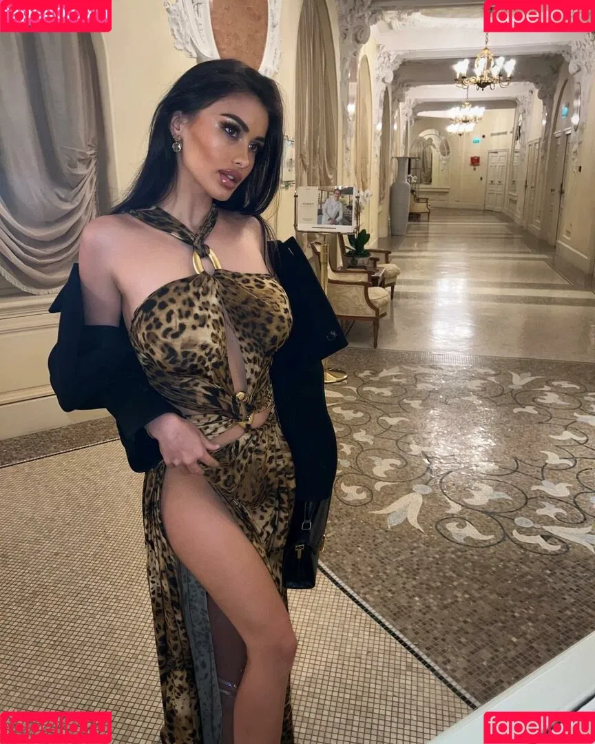 Lucrezia De Lellis Onlyfans Photo Gallery 