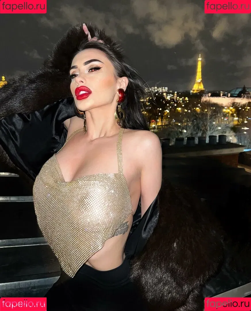 Lucrezia De Lellis Onlyfans Photo Gallery 