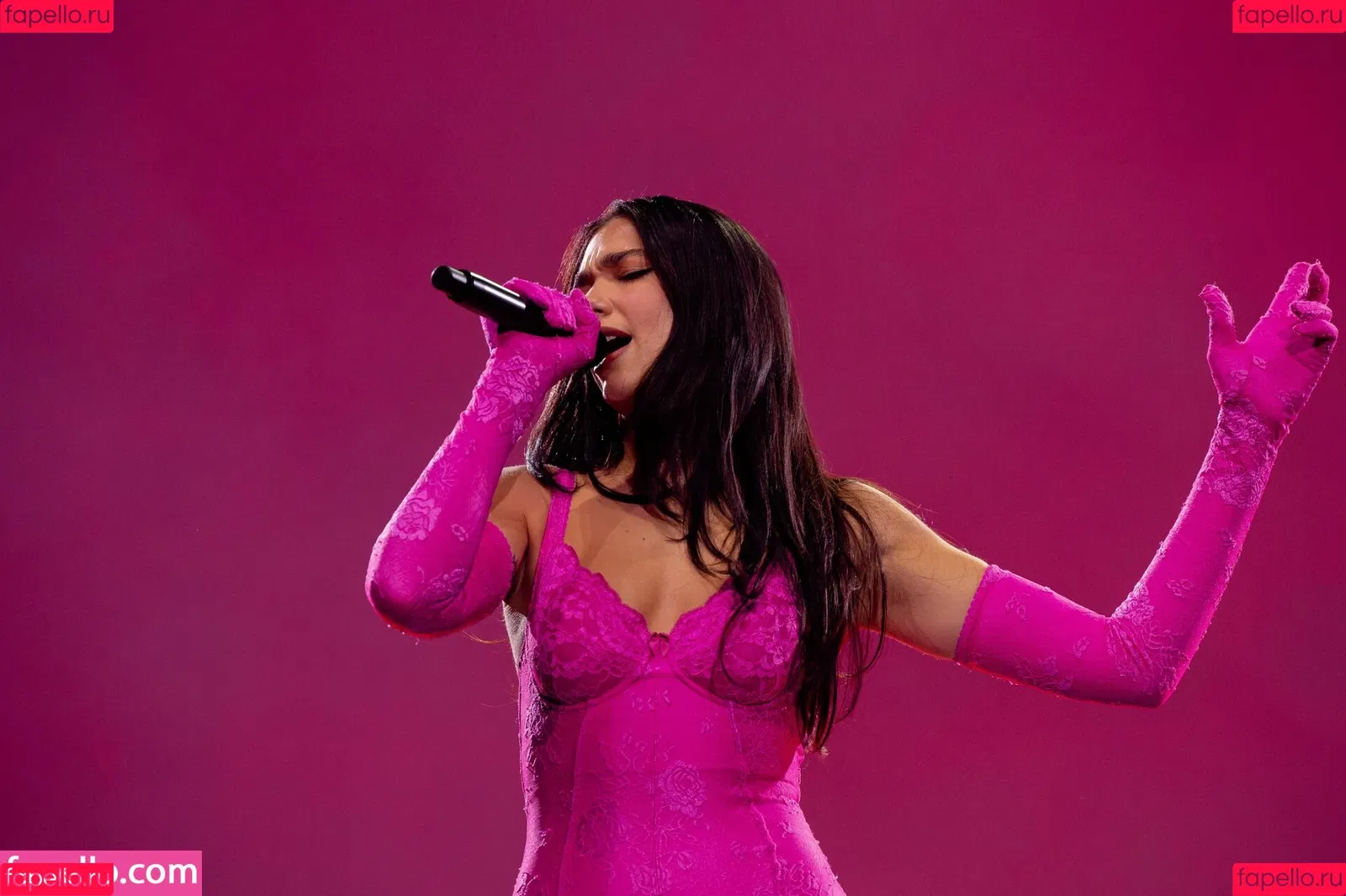 Dua Lipa Onlyfans Photo Gallery 