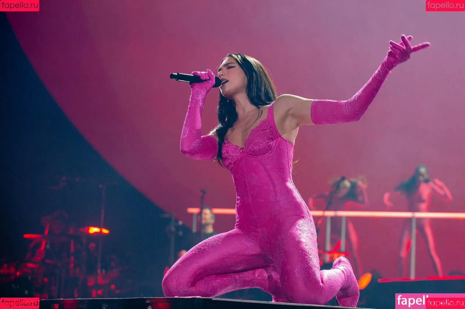 Dua Lipa Onlyfans Photo Gallery 