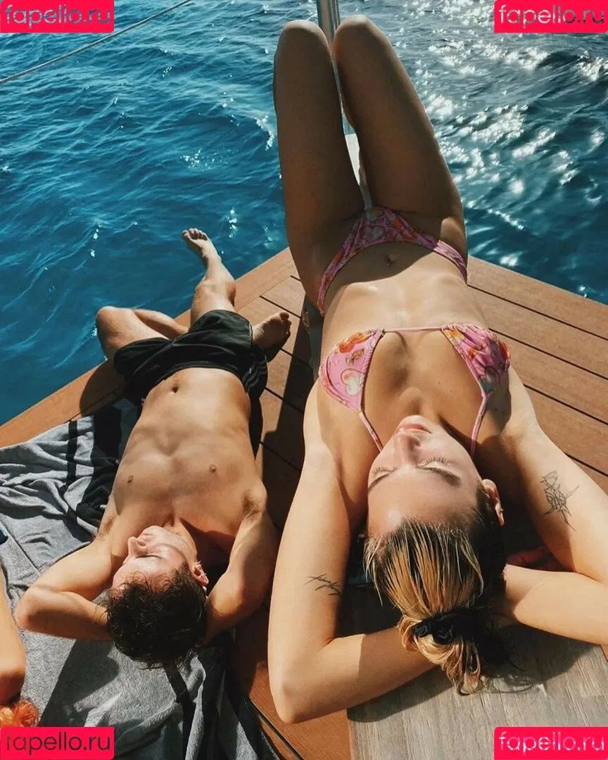 Dua Lipa Onlyfans Photo Gallery 