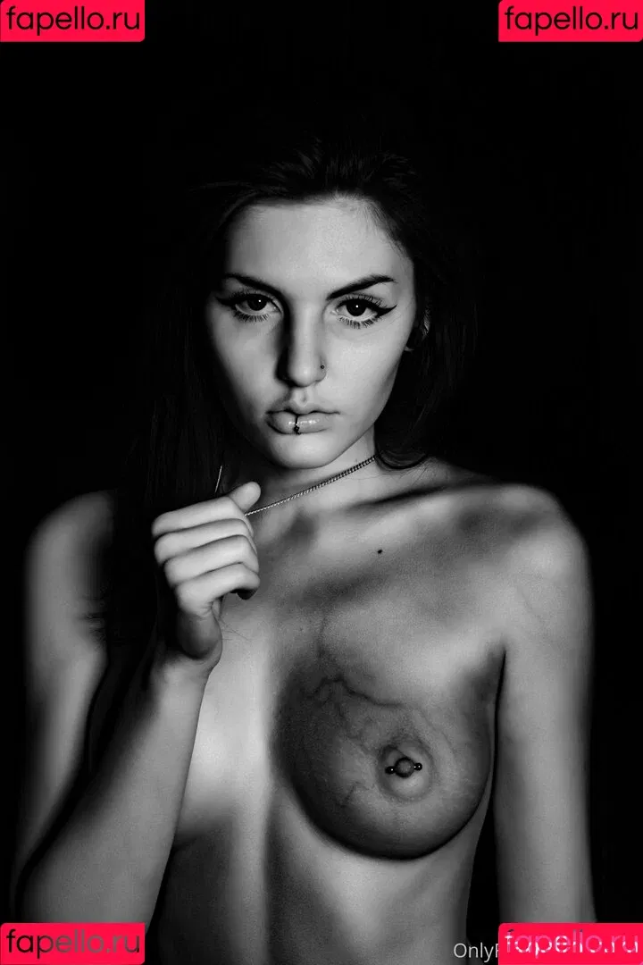 ghosti Onlyfans Photo Gallery 
