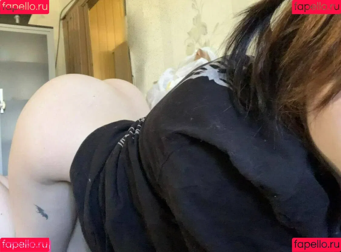 sqwrtick Onlyfans Photo Gallery 