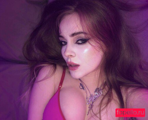 skrpnkva Onlyfans Photo Gallery 