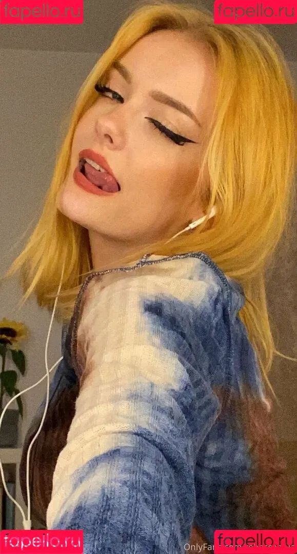 rebecccamua Onlyfans Photo Gallery 